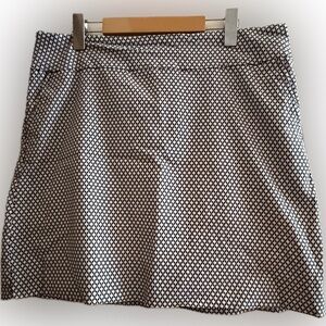 S.C. & Co. Size 16 Black & White Patterned Skort – Built-In Shorts